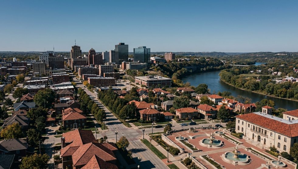 Kansas City, MO cityscape, where Kihan Marketing provides digital marketing services.